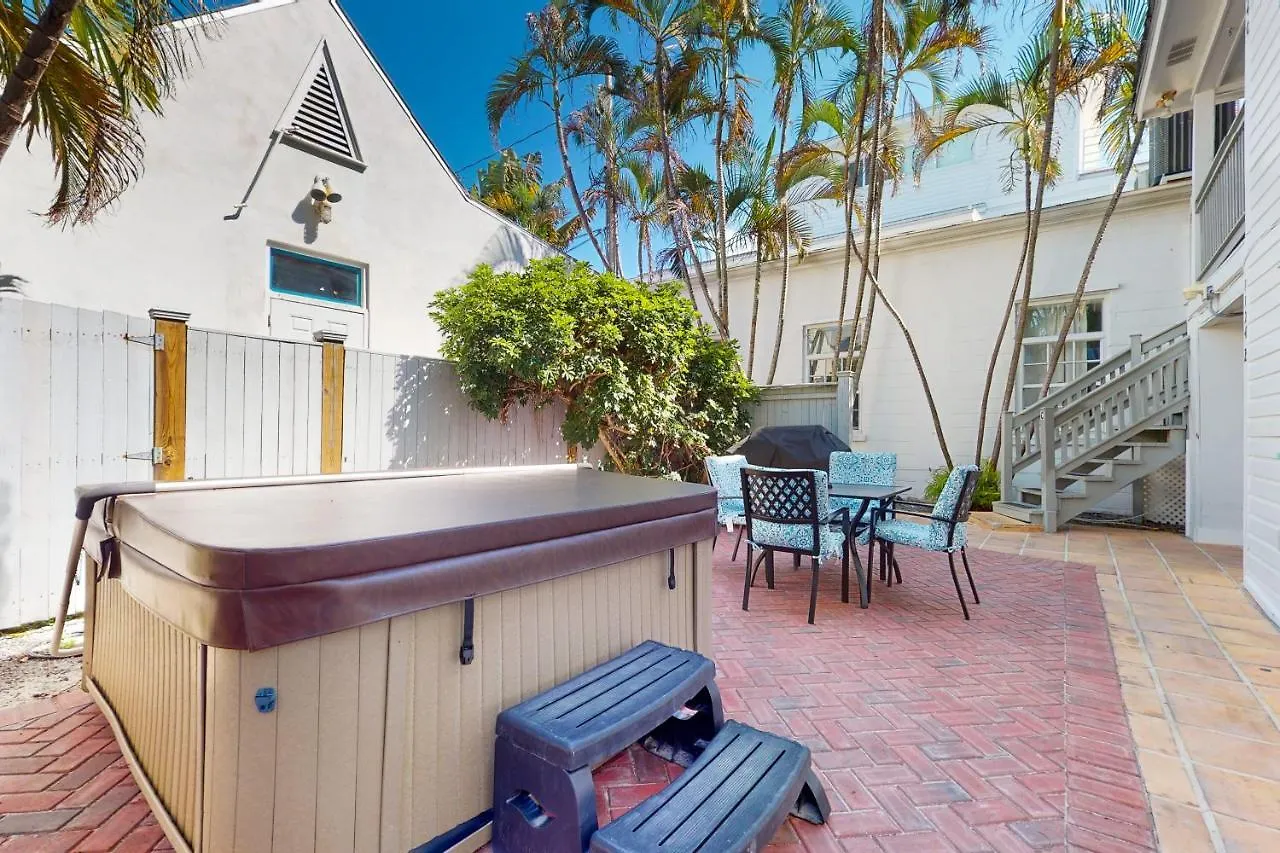 Duval Street Retreat Villa Key West