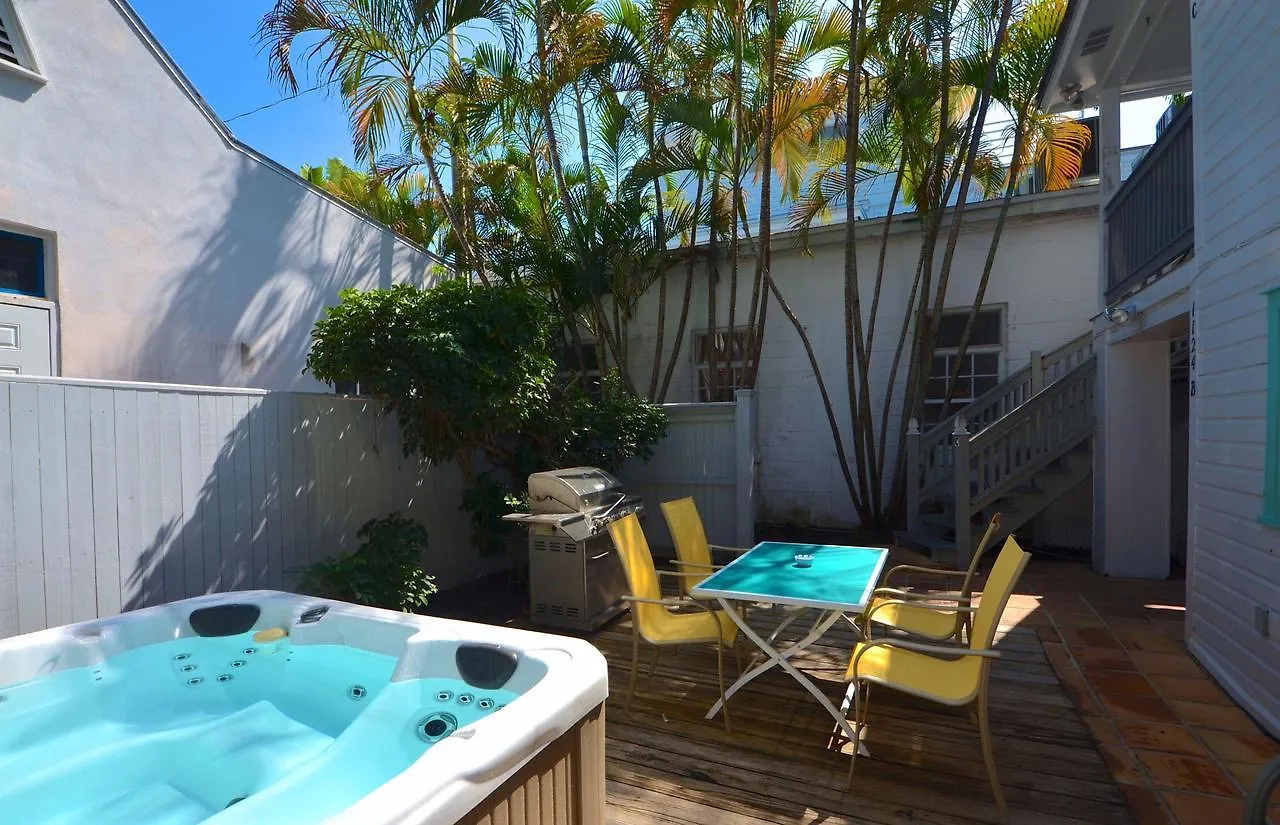 Duval Street Retreat Villa Key West